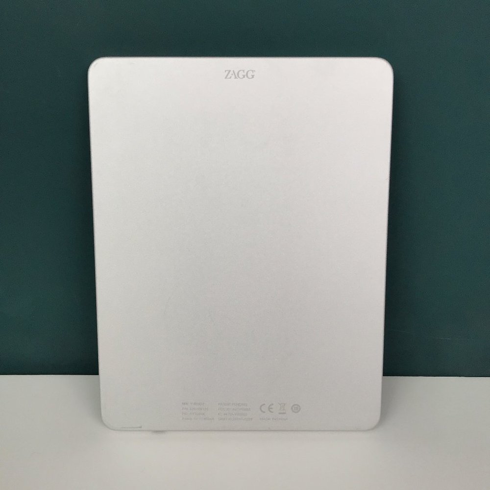 Logitech/Zagg Bluetooth Keyboard Case For Ipad 2 - image 3